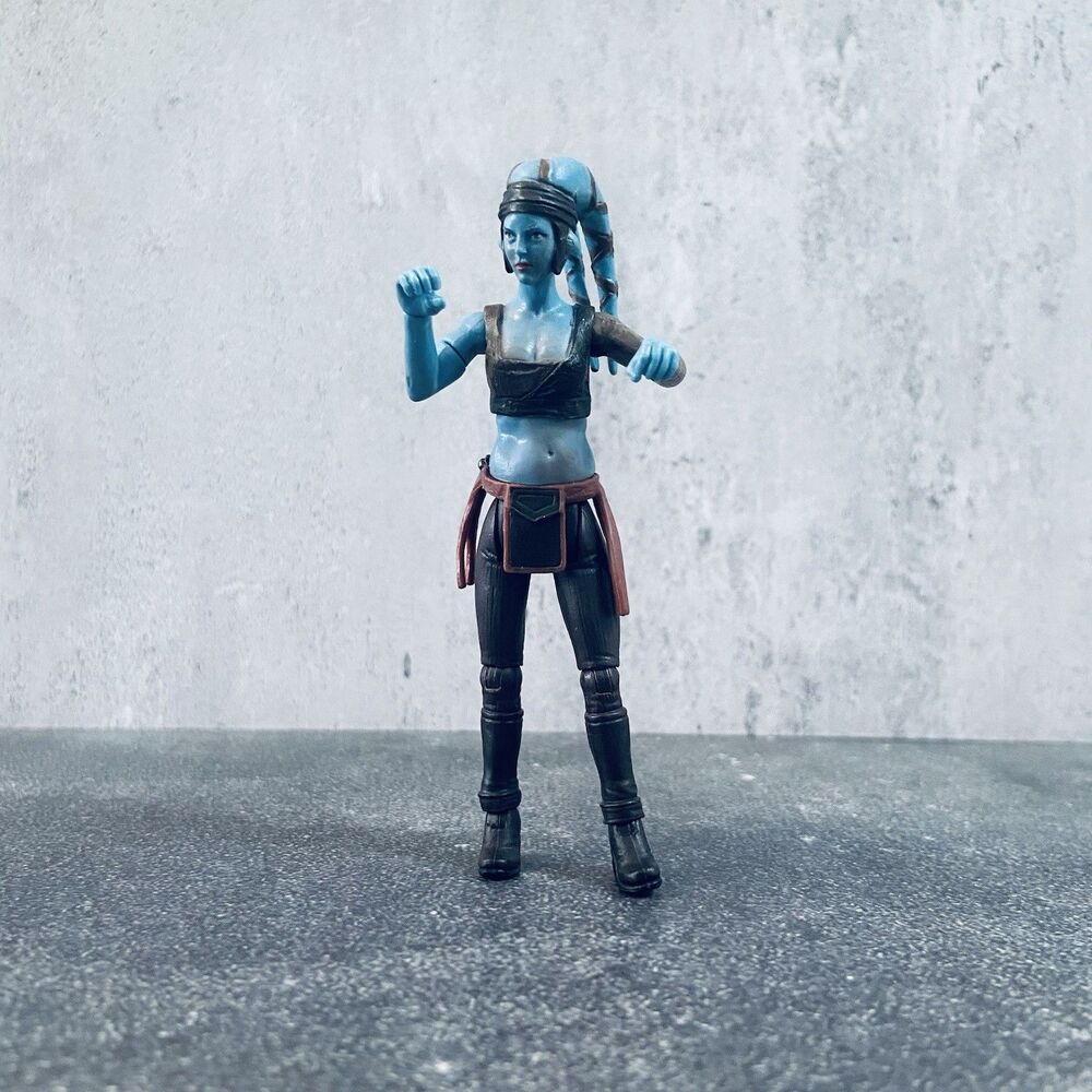 Star Wars Aayla Secura ROTS 3.75" Action Figure Only No Accessories